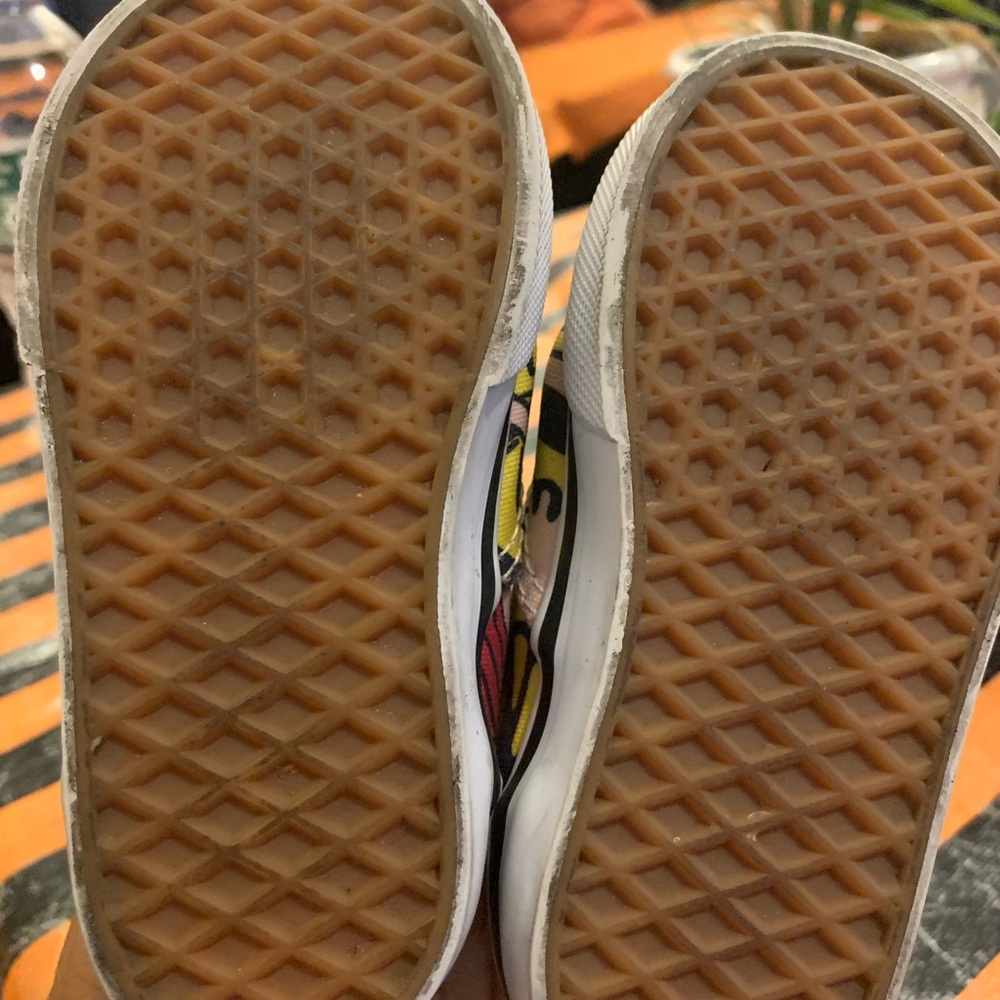 VANS - Picture 5 of 5